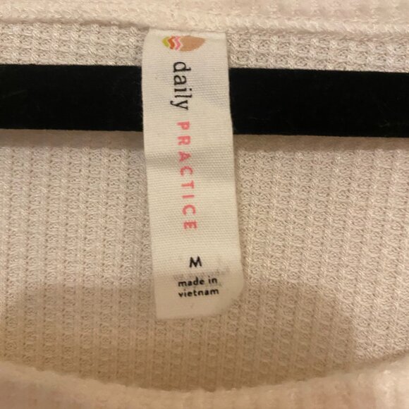 Antropologie Daily Practice Cream Sweater Size Med - Picture 4 of 5